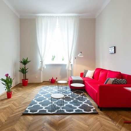 Апартаменты Apartament Panny Maliny Краков Экстерьер фото